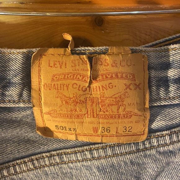 Vintage Levi’s 501 Red Tabs - Picture 7 of 15